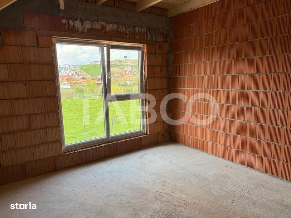 Casa tip duplex 5 camere 3 bai  curte libera 262 mp  Sura Mare Sibiu