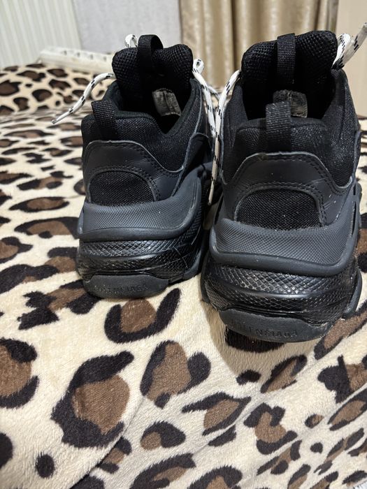 balenciaga triple s 43
