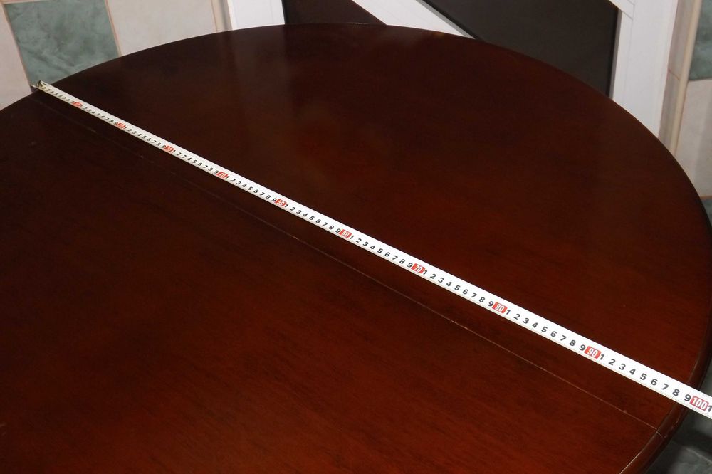 MASA EXTENSIBILA  din lemn masiv pentru 4 sau 6 persoane, Made in Germany, PERFECTA STARE
