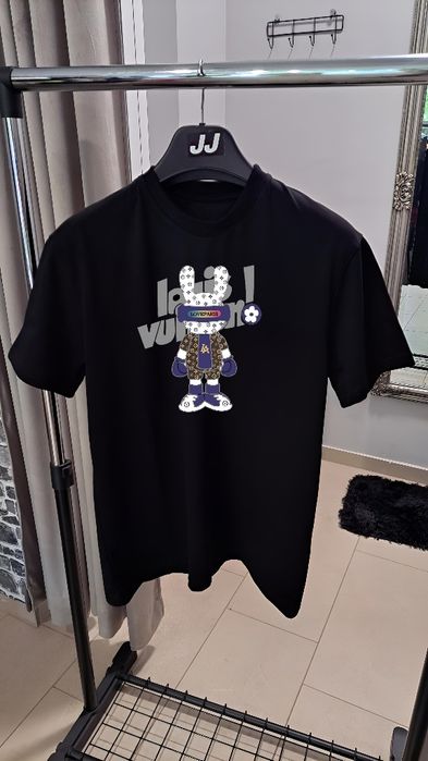 Louis Vuitton тениски
