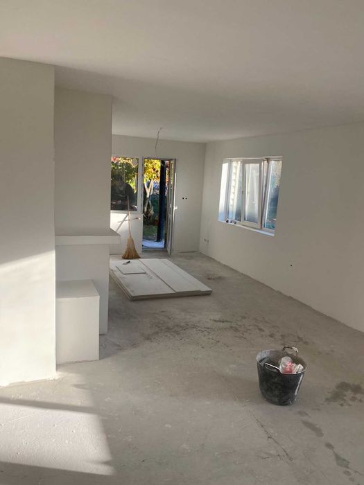 Кърти, чисти, извозва! Хамали Бързи -точни-коректни! Професионално!