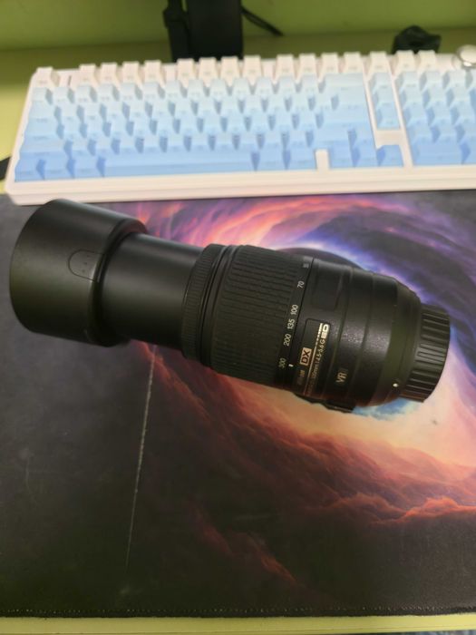 Фотоапарат Nikon D3300 + 2 NIKKOR VR Обектива + 2 Батерии + Чанта