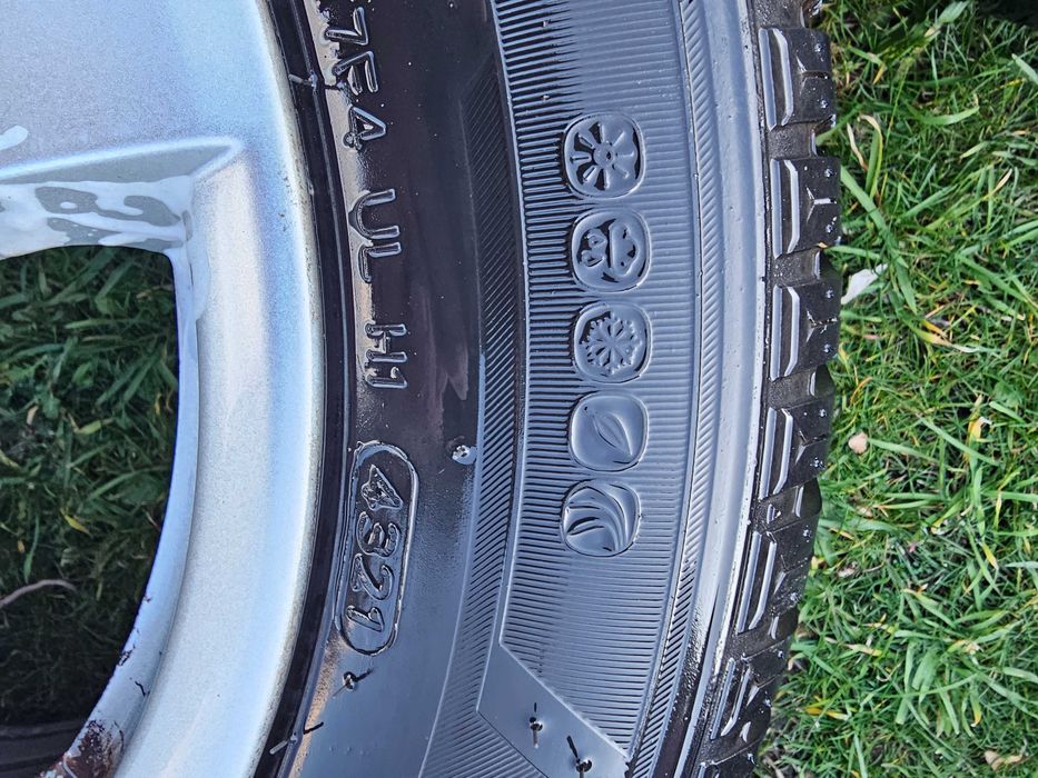 Лети джанти 14 цола за шкода фабия всесезонни гуми 185 60 14