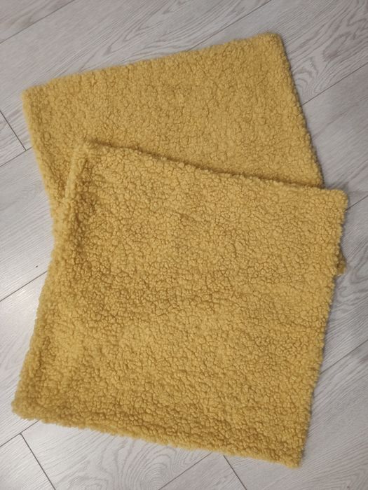 Осенний декор (плед, наволочки, сухоцветы) 

Продает