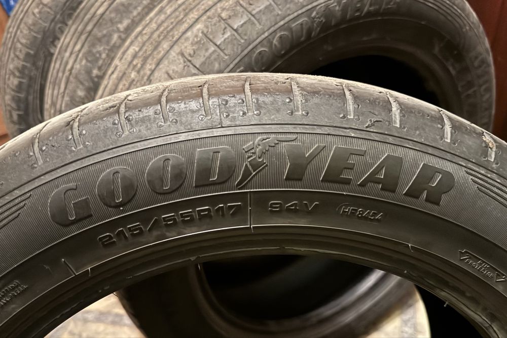 Комплект летних шин Goodyear