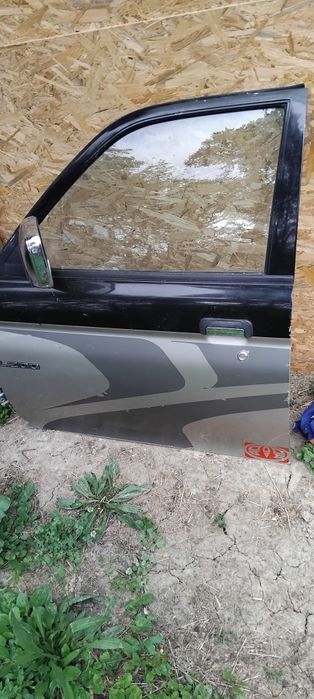 De vanzare cabina ...usi..capota l200 2004