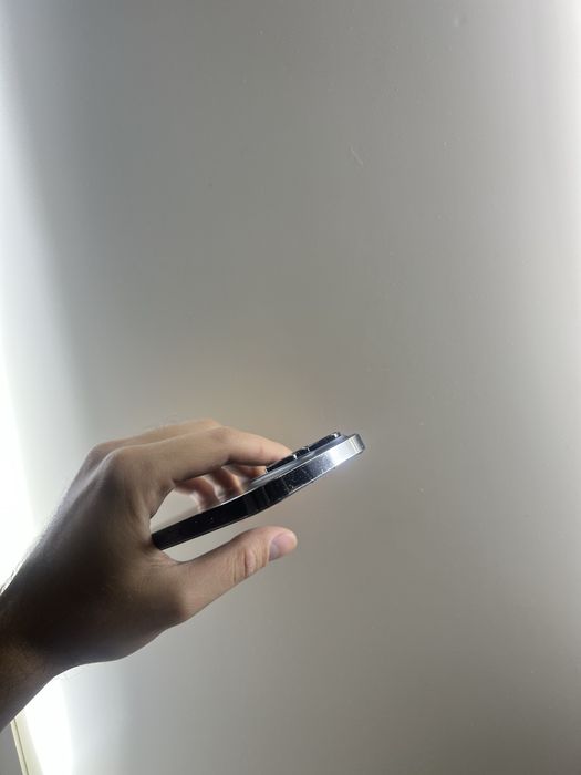 Продам IPhone 14 pro 256gb