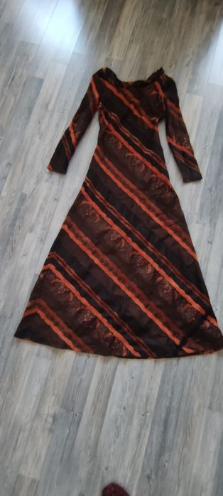 Вечернее платье демисезонное