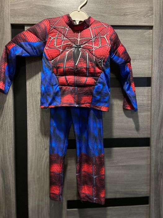 Продаются новогодние костюмы