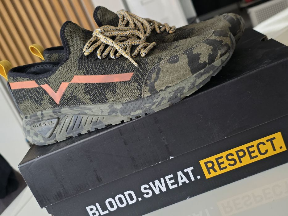 DIESEL 42 - мъжки камуфлажни спортни обувки  в отлично състояние