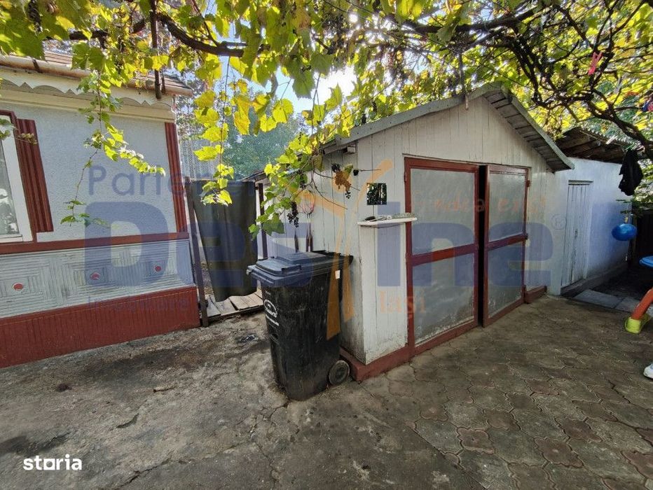 Casa batraneasca modernizata 74 mp + 73 mp anexe teren 585mp