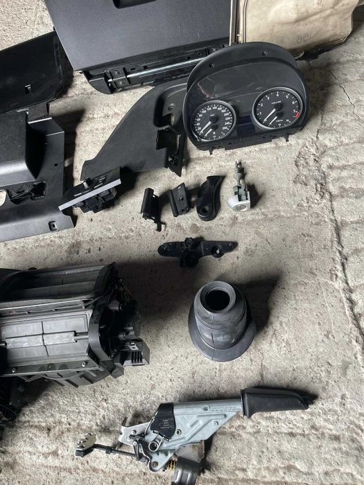 Части лява дирекция BMW E90 / E91 / E92 / E93