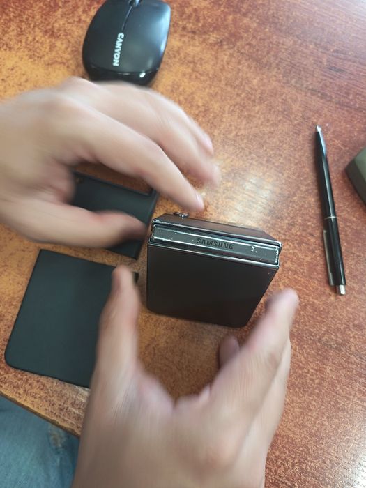 Samsung z-flip 4