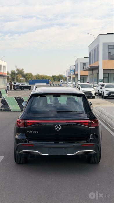 Mersedes Benz EQB 2025