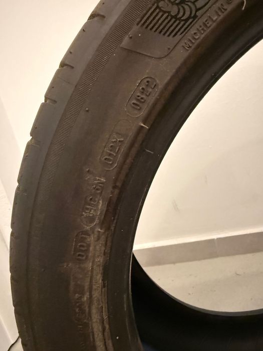 Michelin Pilot 4S 2бр 235/45/19