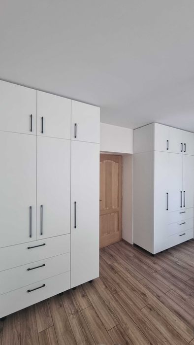 Mobila living moderna,  PAL 18 mm Egger cu 6 sertare si LED