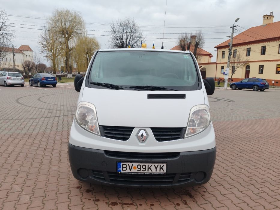 Renault trafic 9 locuri maxi