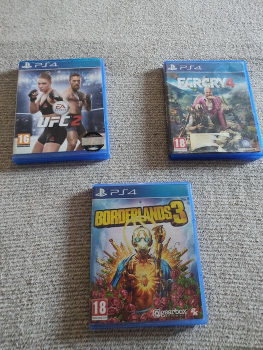 vând jocuri de ps 4: ufc 2, borderlands 3  și farcry 4