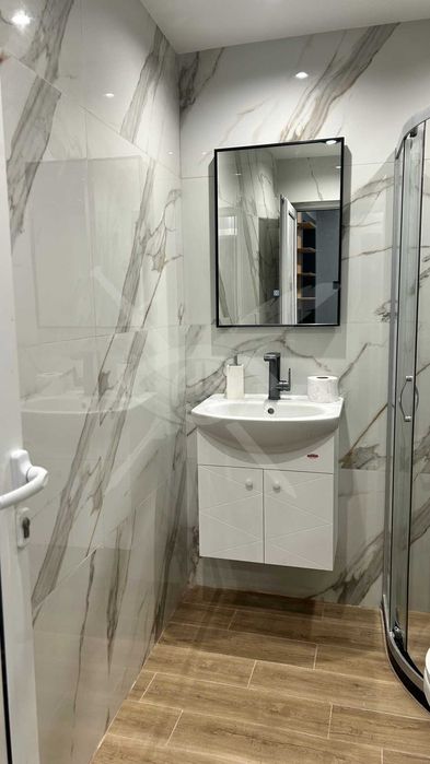 Продава се Тристаен апартамент в Пловдив, Захарна фабрика - 78 кв.м за 1045 €/кв.м - Снимка #6