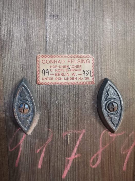 Pendula Lenzkirch 100 ani vechime