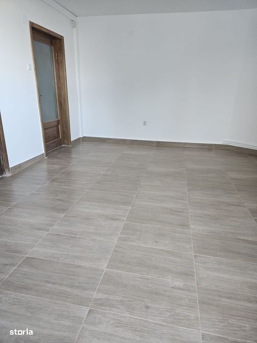 Birou de închiriat în zona Carrfour,Calea Bucuresti