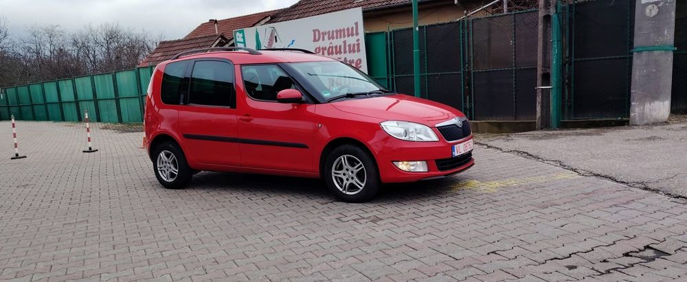 Skoda Roomste An 2013 Motor 1,2 Benzină 105 Cp Climă Jante Numere Roși