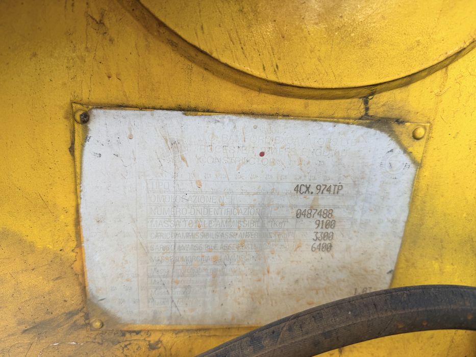 Buldoexcavator JCB 4CX 2000