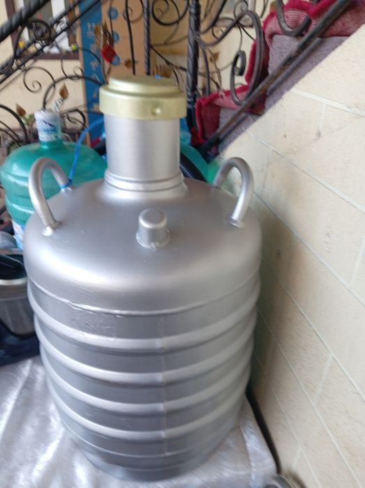 Срочно продам посуду для жидкого азота (дьюар) 24 литровый