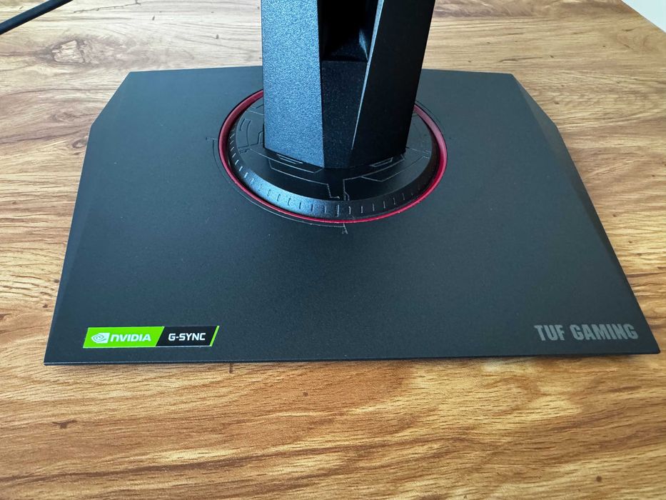 ASUS TUF VG27AQZ 27” 165Hz IPS Геймърски монитор – като нов, перфектен