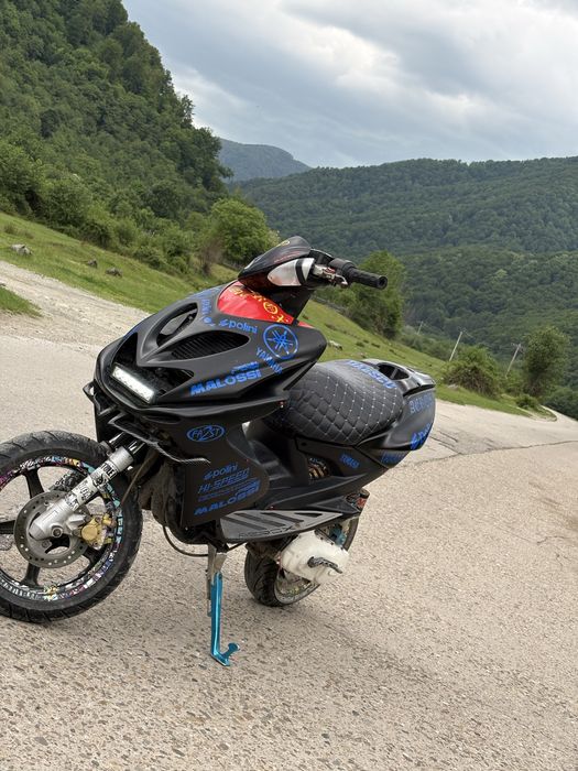 Yamaha Aerox.