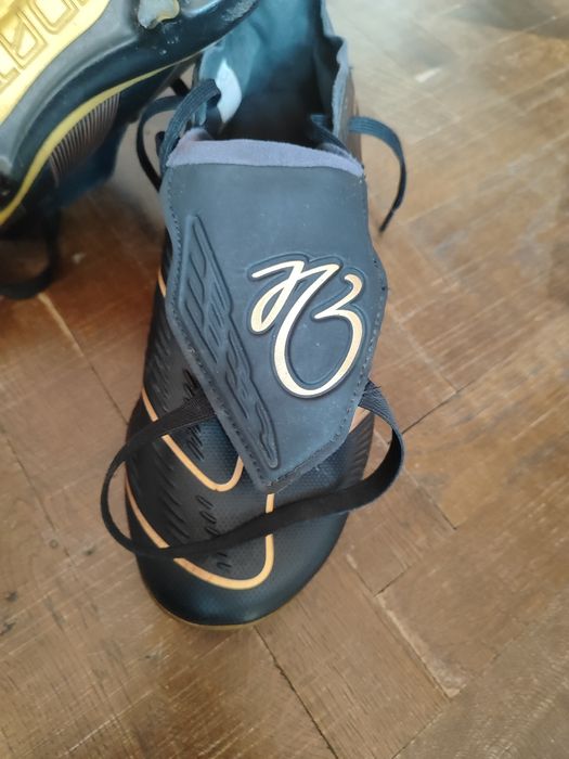 Футболни обувки Adidas predator