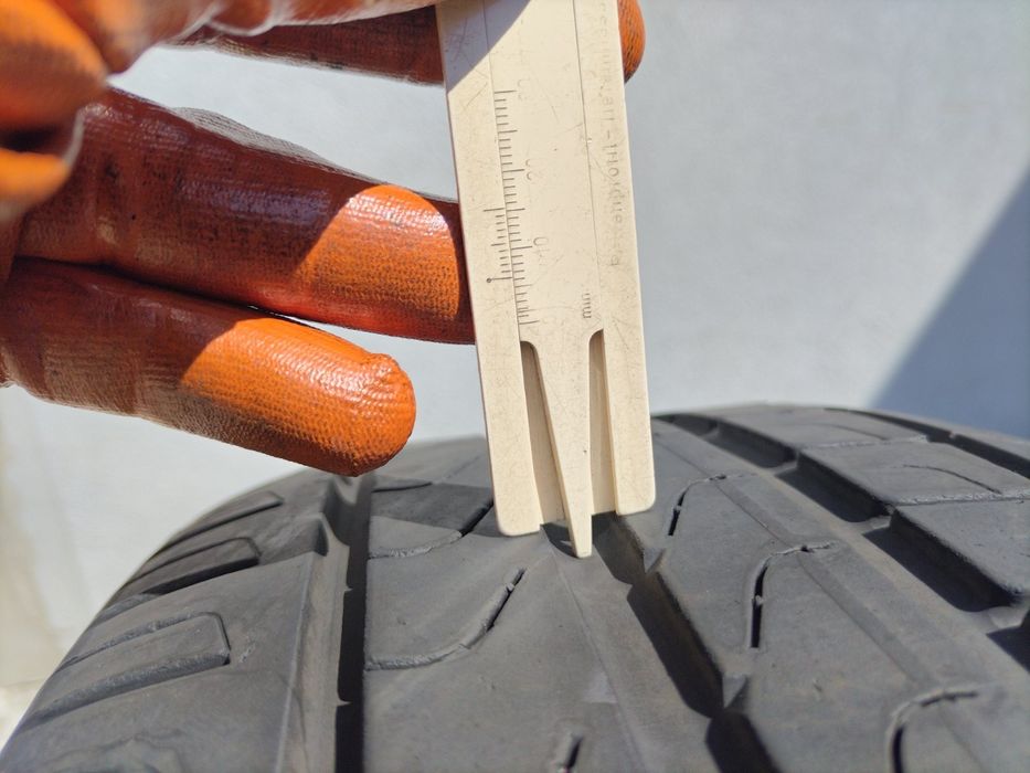 215/50/17 Пирели ДОТ 2020 г - Само 1 брой гума