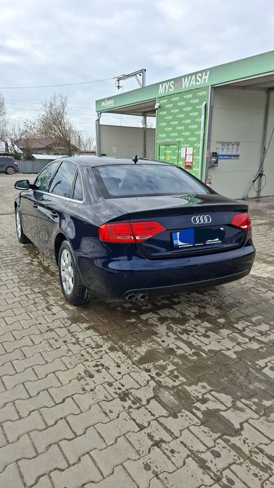 Audi A4 b8 2.0tdi 143 cp
