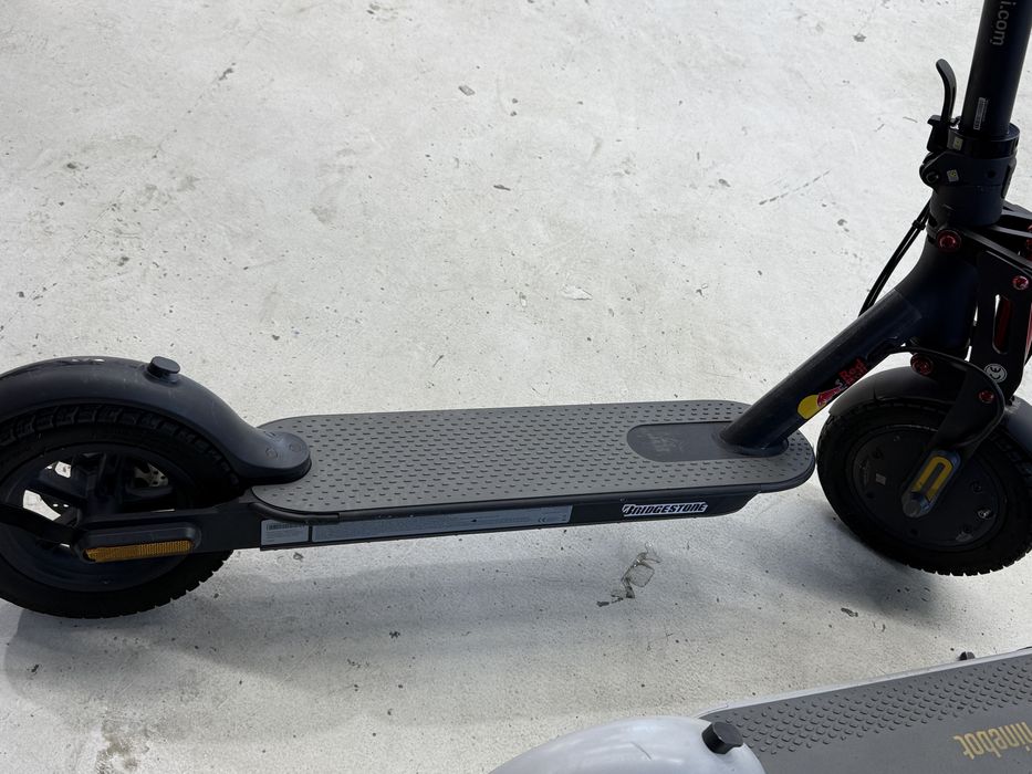 Элетро самокат ninebot g30lp  в идале