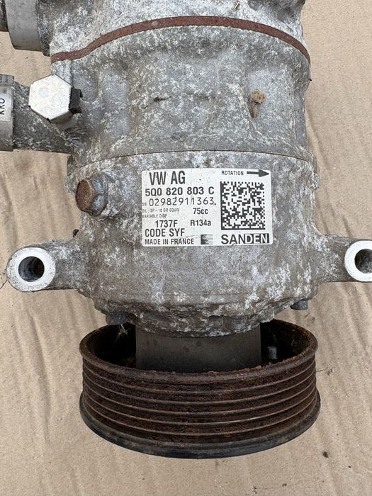 Compresor clima aer conditionat Volkswagen Skoda Seat Audi