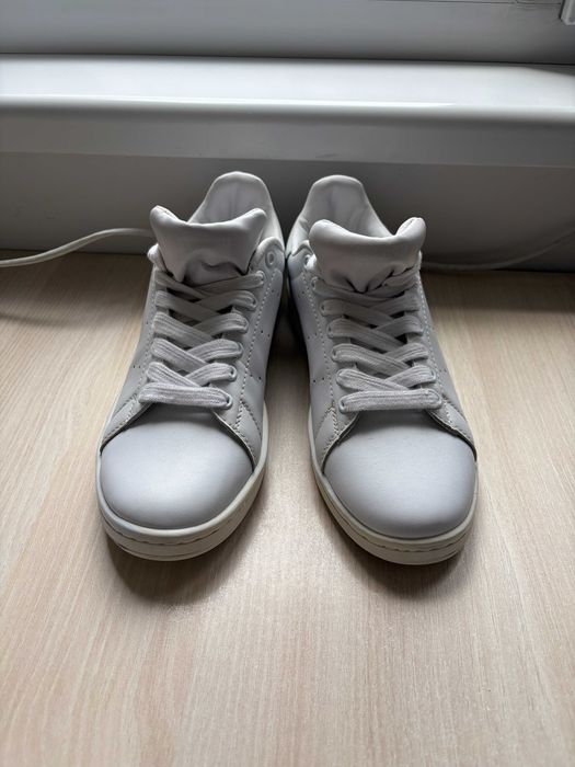 Продавам маратонки Adidas Stan Smith номер 41