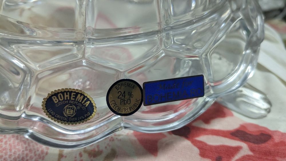 Caseta din cristal de bohemia - țestoasă cu pui