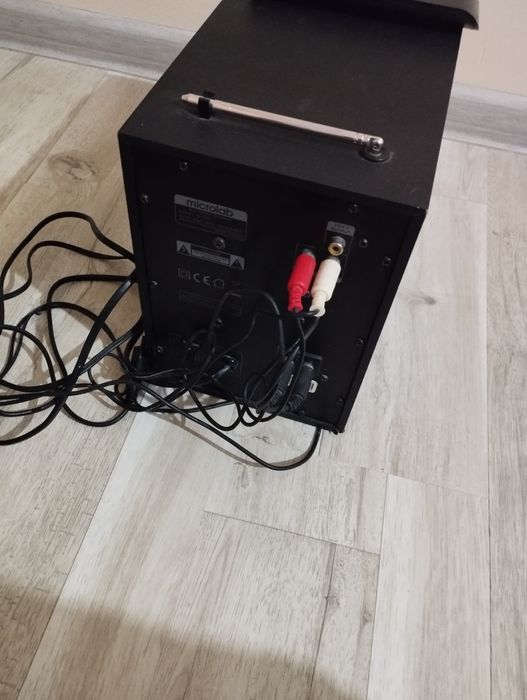 Сабвуфер микролаб,почти новый мало использовали .MODEL,M-700V.