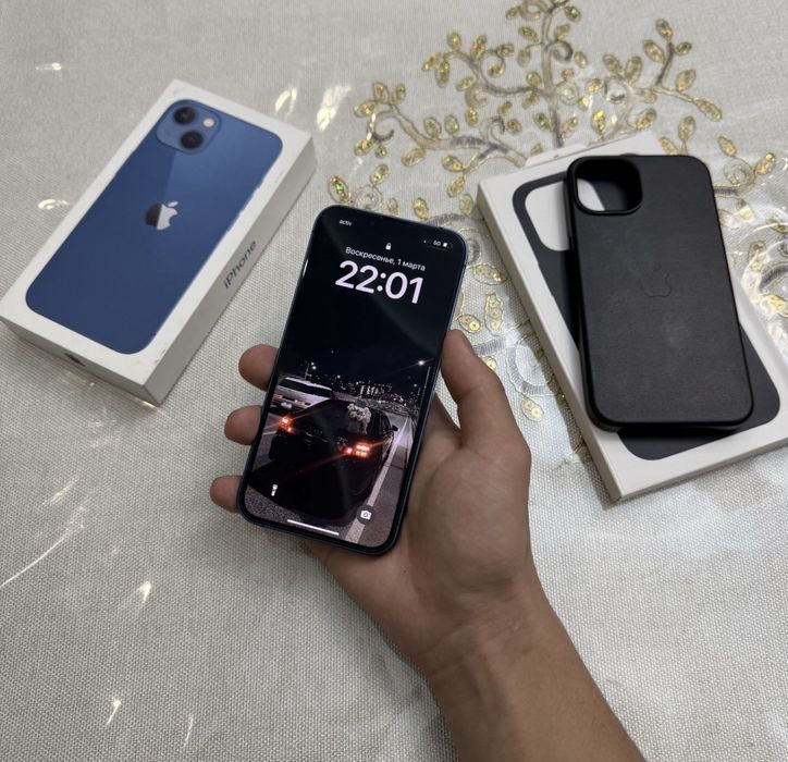 Продам Iphone 13 128