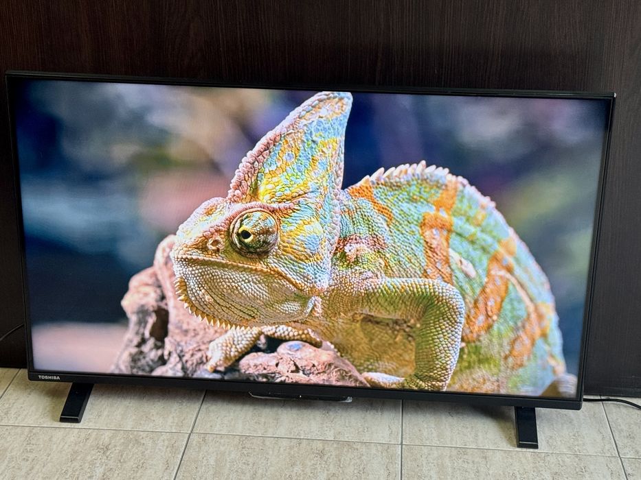Toshiba 40” инча / Smart TV / ANDROID / LED /  FULL HD / 40LA2363DG / КАТО НОВ!