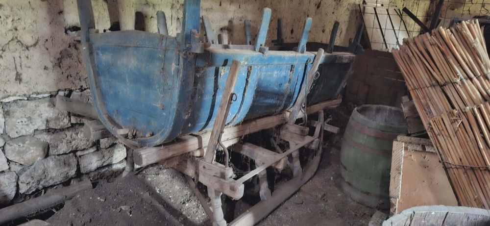 Постав със шейна