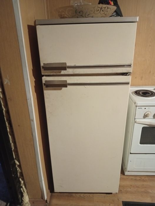 Продам холодильник.В рабочем состоянии .