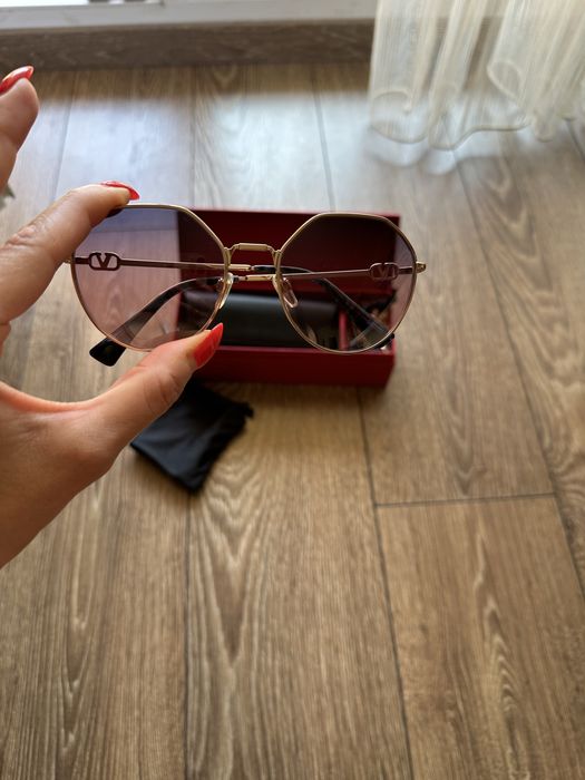 Слънчеви очила Valentino