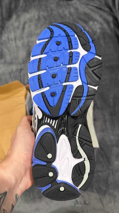Saucony кроссовки