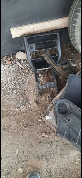 Запчасти на Ауди 100