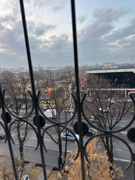 Аренда 3 комнатной квартиры Шастри/Паркентский перекресток ор-р БЕК