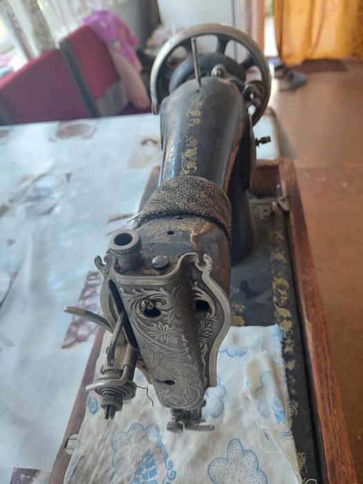 Швейная машина