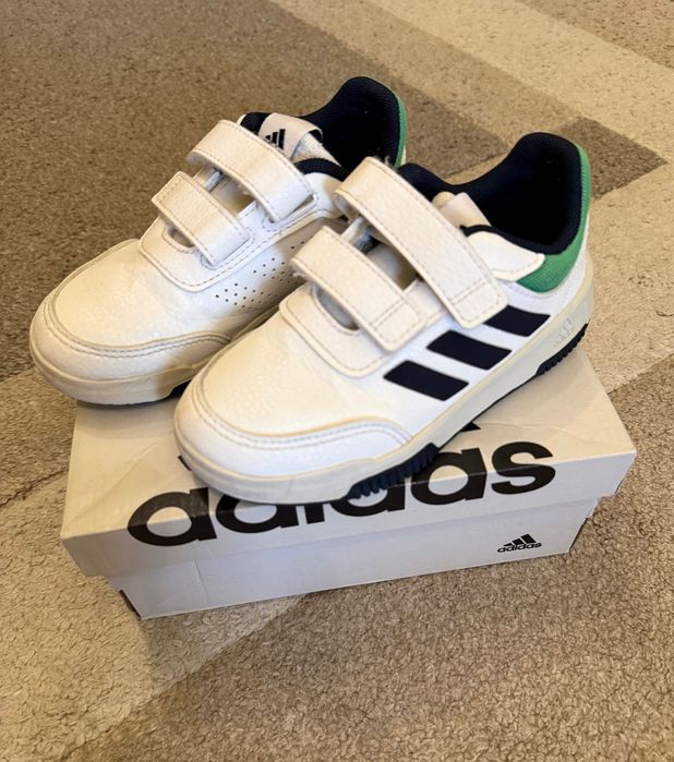 Детски маратонки Adidas, 27ми номер