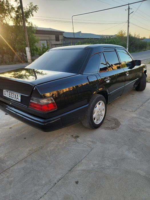 Mercedes Benz W 124