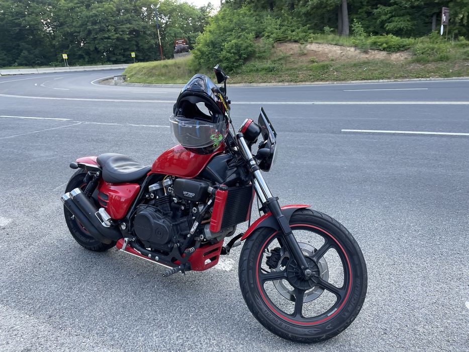 Honda VF750 Super Magna Custom